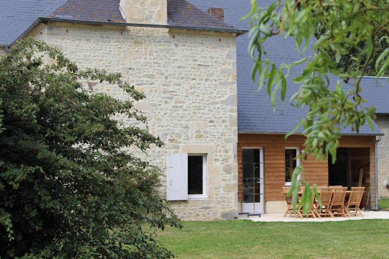 Villa La Ferme De Fumichon Tour-en-Bessin Exterior foto