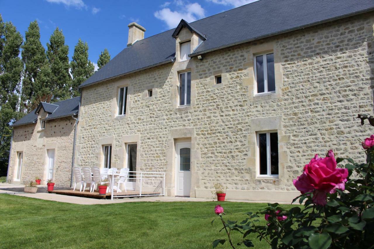 Villa La Ferme De Fumichon Tour-en-Bessin Exterior foto